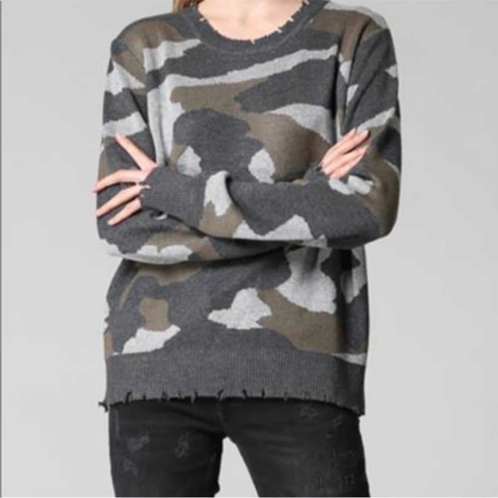 FATE Camo Distressed Hem Sweater Gray Brown Wool Blend Size Small